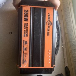 Rock pals 250 Watt Generator  With Solar Panel