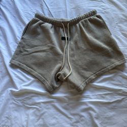 Essential Fear of God shorts