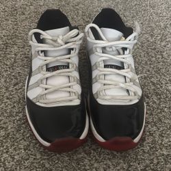 Jordan 11 Bred Concord