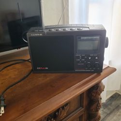  Crane CCRadio-2E Enhanced Portable AM FM Weather and 2-Meter Ham Band (Black) CC2BE