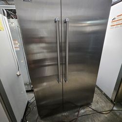 48" VIKING BUILT IN STAINLESS STEEL REFRIGERATOR 