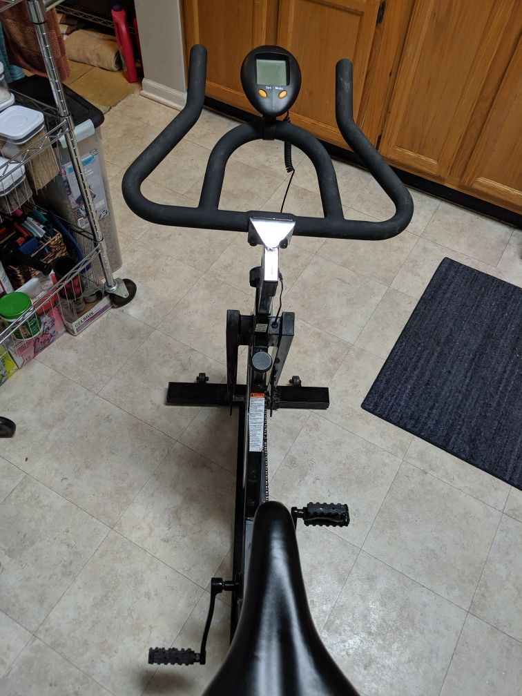 Gold's Gym Cycle Trainer 310 spin bike for Sale in Chicago, IL OfferUp