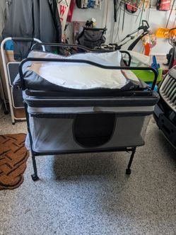 Babybond changing table