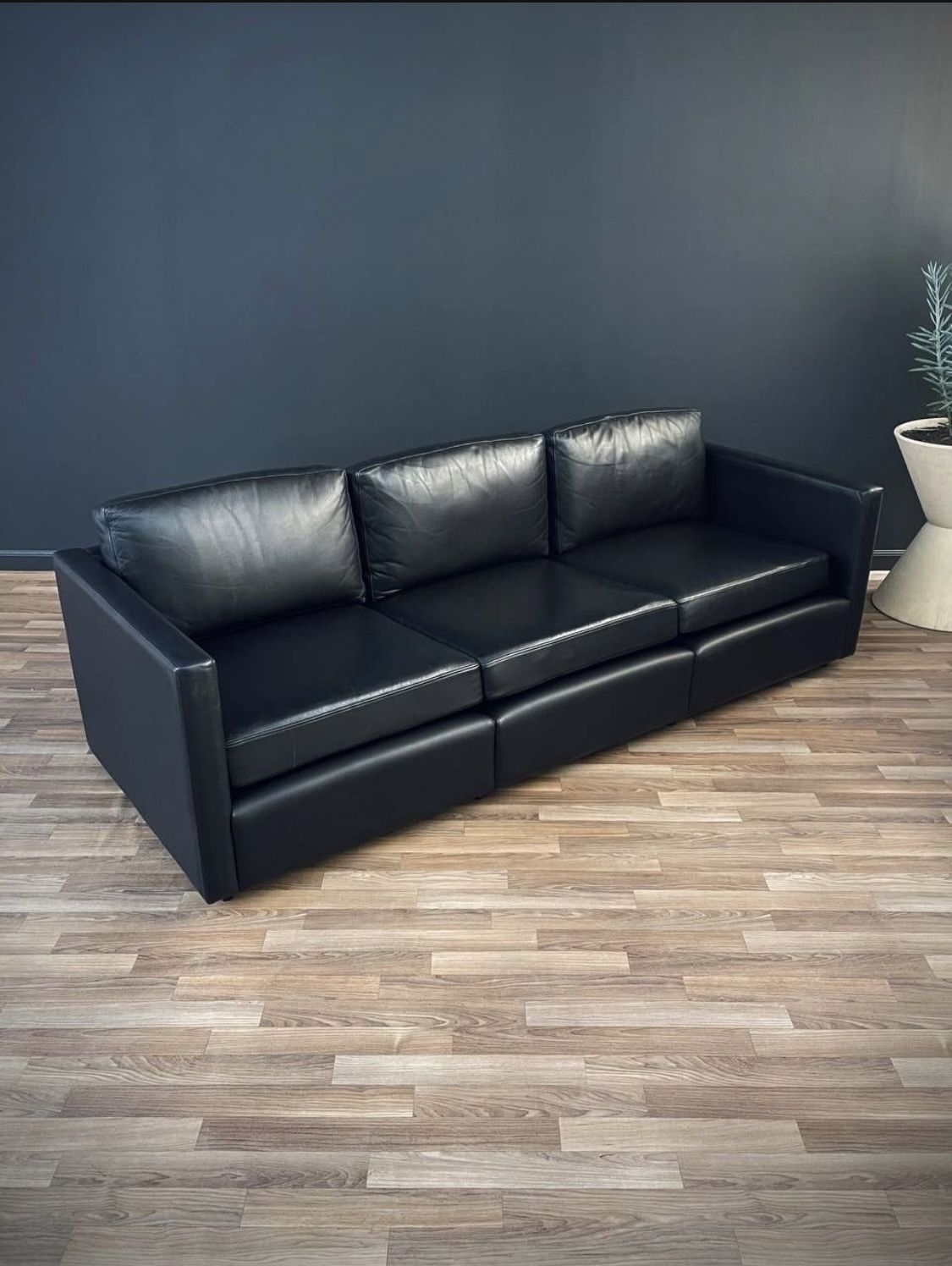 Mid-Century Modern Black Leather Sofa by Charles Pfister for Knoll, c.1960’s - Delivery Available