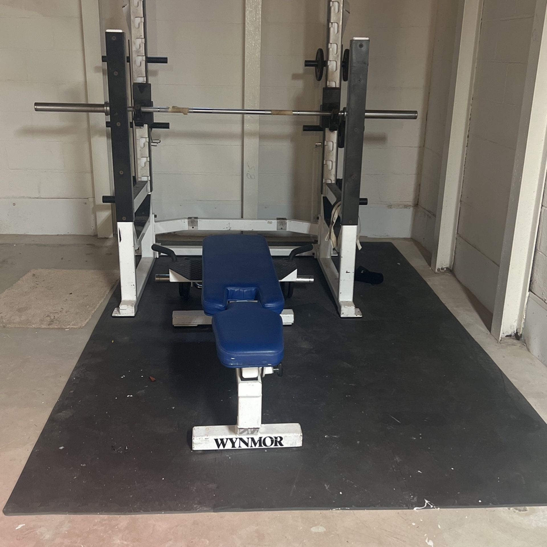 York Wynmor Heavy Duty Squat Rack and Bench 