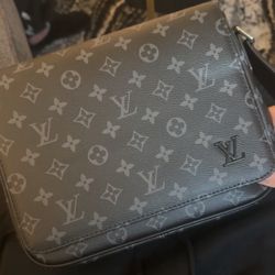 Men’s Louis Vuitton Shoulder Bag
