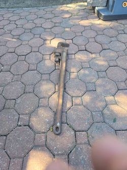 Pipe Wrench