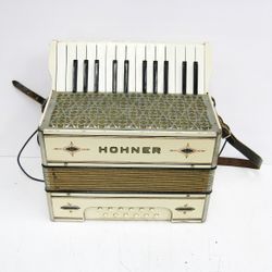 Vintage Hohner A-440 Accordion made in Germany