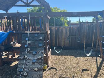 FREE… PLAY STRUCTURE
