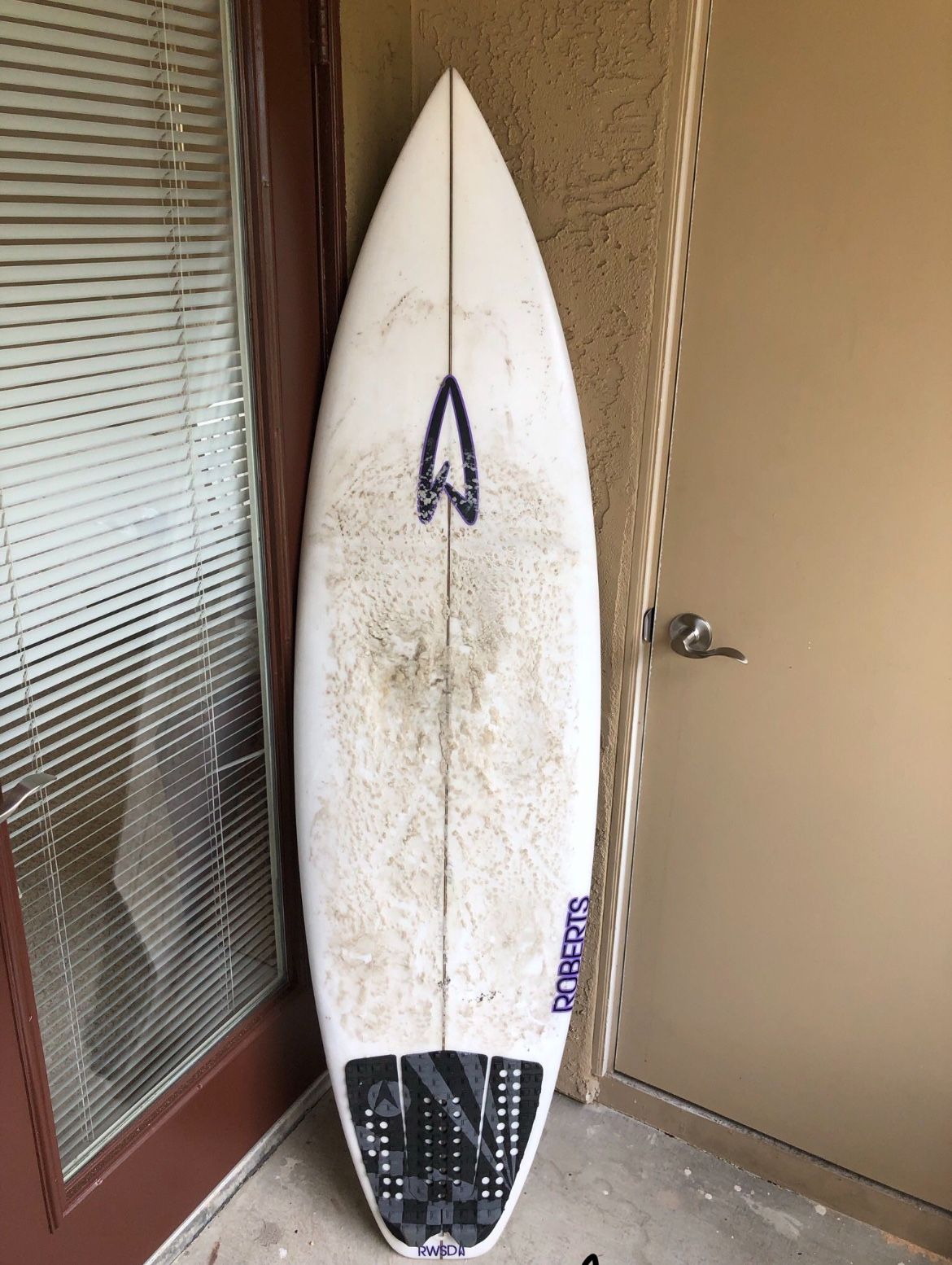 ROBERTS SURFBOARD5.8 BLACK PUNT 【公式通販】