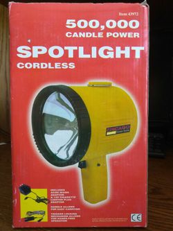 Spotlight Cordless 500,000 Candle Power (New in box)