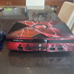 Original Xbox With 2TB Hard Drive And Controller -250$
