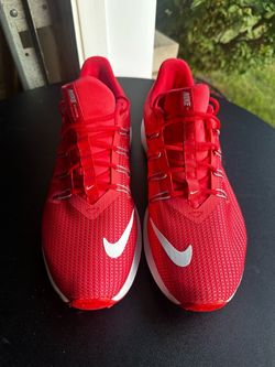 Size 10- Nike Quest Ember Glow Running Shoes
