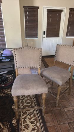 Set of  4  Upholstered Counter Height Bar Stools