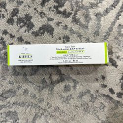 Kiehl’s Auto-Tone Discoloration & UV Solution SPF 30 – 1.4 oz (40 mL)