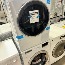 Beko Blomberg 24” Washer Dryer Compact Stacked Electric Set Sets