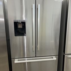 36 Inch Freestanding French Door Smart Refrigerator