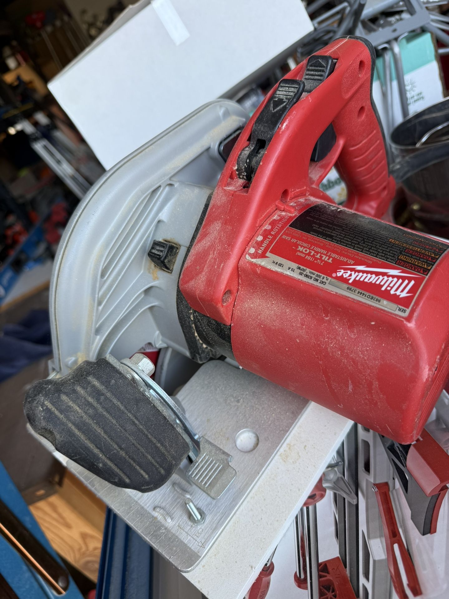 Milwaukee 7 1/4" Tilt-lok Circular Saw With True Trac Guide And Tracks