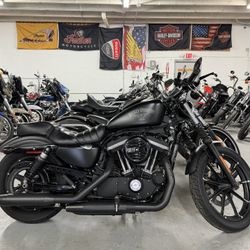 2017 Harley Davidson Sportster 883 Iron