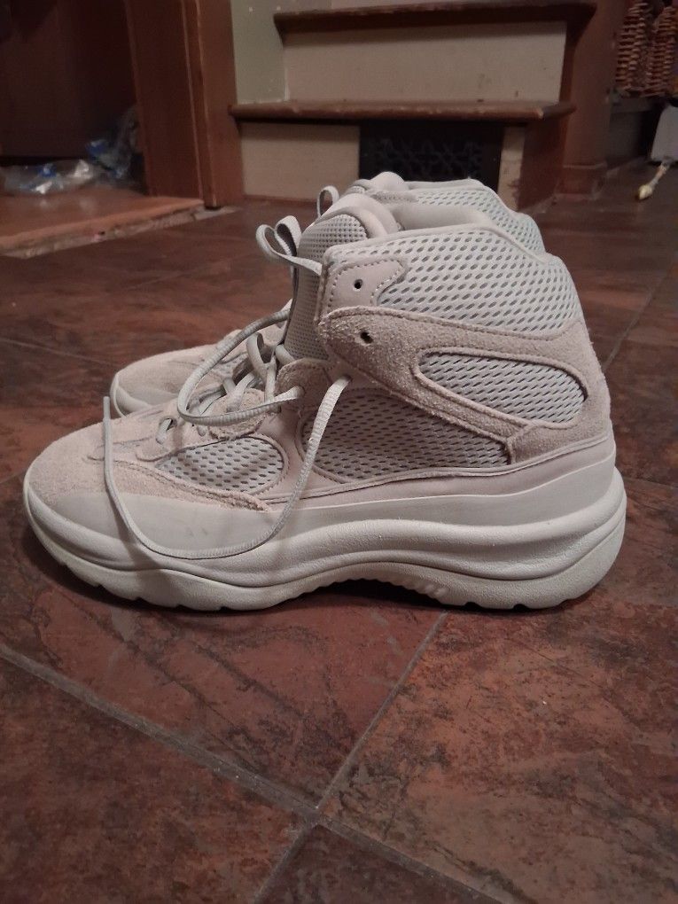 Yeezy Desert Boot Rock Size 10.5