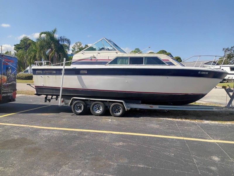 1984 Chris Craft 28.10 Ft Catalina With Rebuilt Twin 350s N Trans With Aluminum Tri-axle Trailer $2999