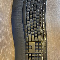 Microsoft Wireless Comfort Keyboard, 5000 Model, 1394