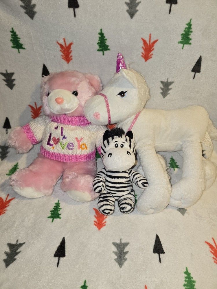Stuffed Animal Lot With Free Zebra!