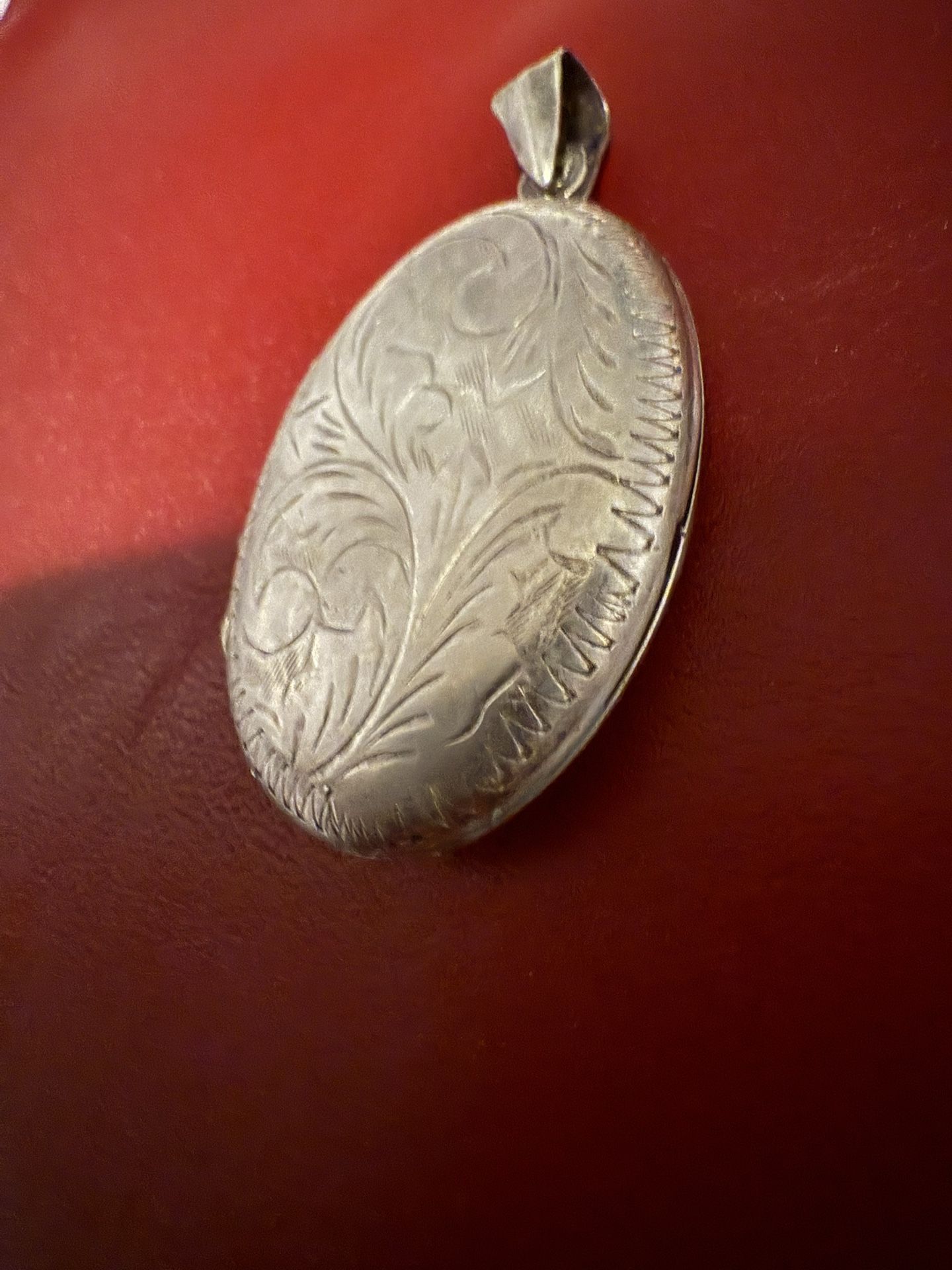 Vintage Sterling Silver Oval Etched Locket Pendant