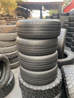 SET MICHELIN 205/55/16 GOOD USED $150 PRICE INCLUDES PROFESSIONAL INSTALLATION AND TAX