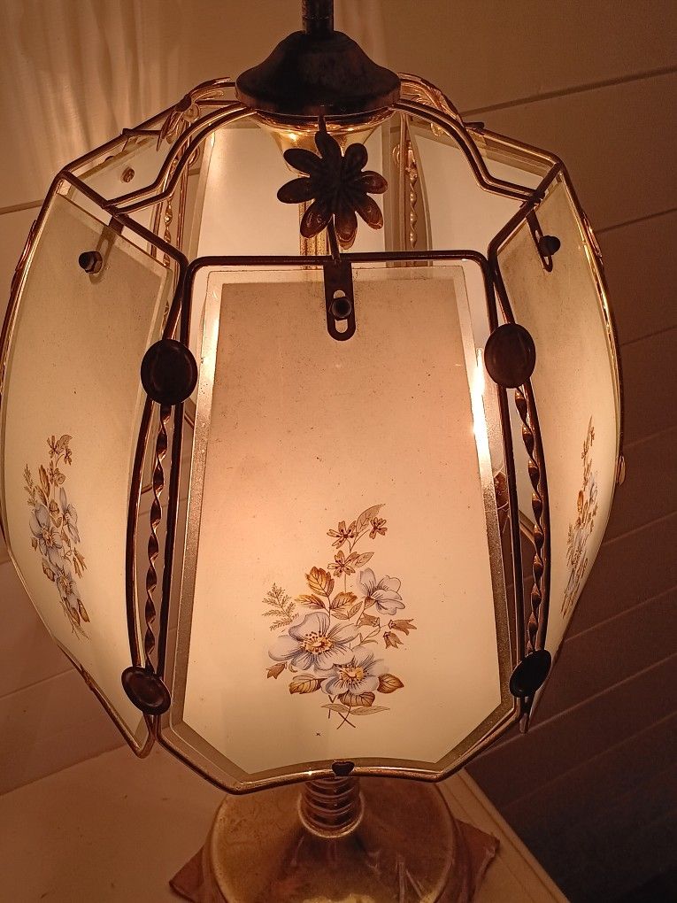 Antique Glass 5 Bulb Lamp -UNDERWRITERS LABORATORIES