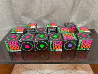Official Schylling NeeDoh Nice Cube and Globs