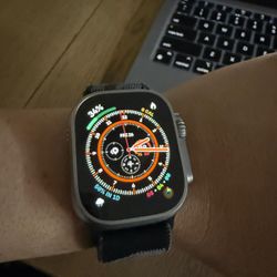 Apple Watch Ultra 1 , 350$