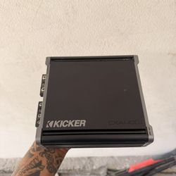 Kicker Cxa400.1