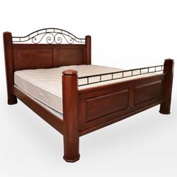Beautiful Tomasville Furniture Queen Cherry Wrought Iron 4-Poster Bed 
