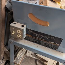Delta 10 Inch Table Saw 