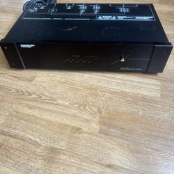 Monster Power HTS2500 Home Theater Reference Power Conditioner Surge Protector