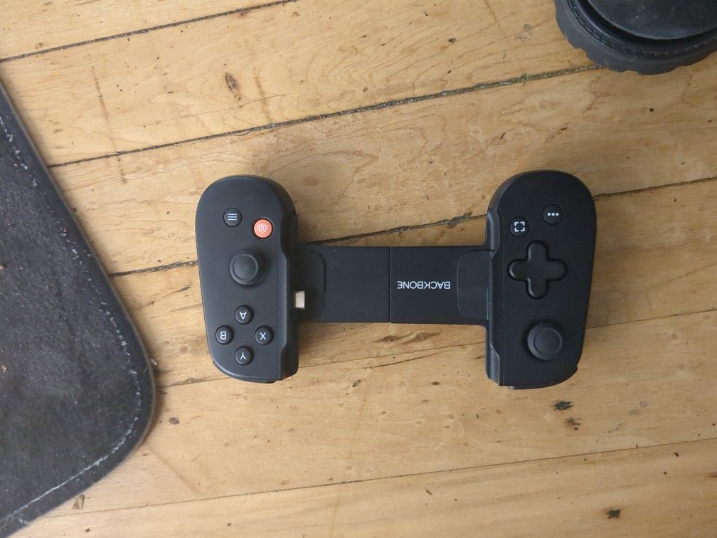 Backbone One Mobile Gaming 