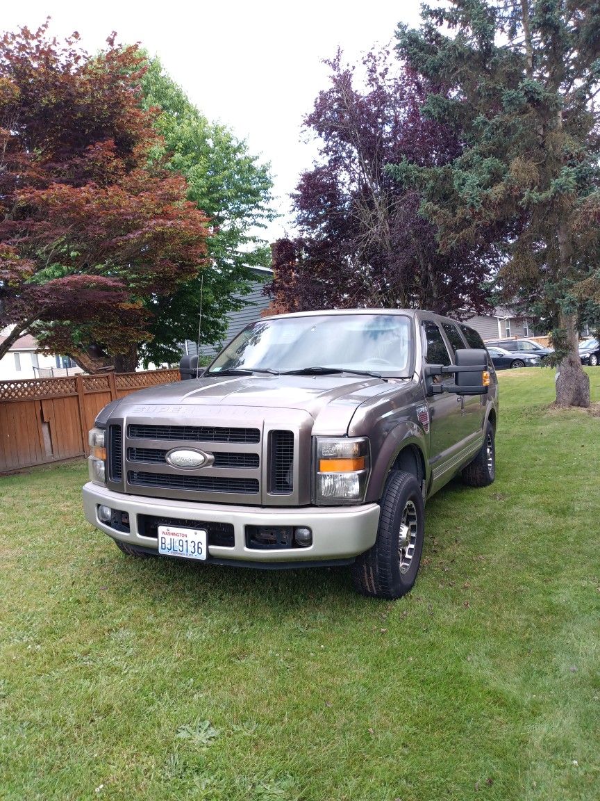 2004 Ford Excursion