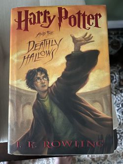 HARRY POTTER And The Deathly Hallows 1 Edition