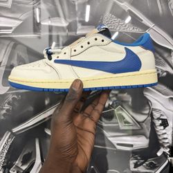 Dunk Low Travis Scott 
