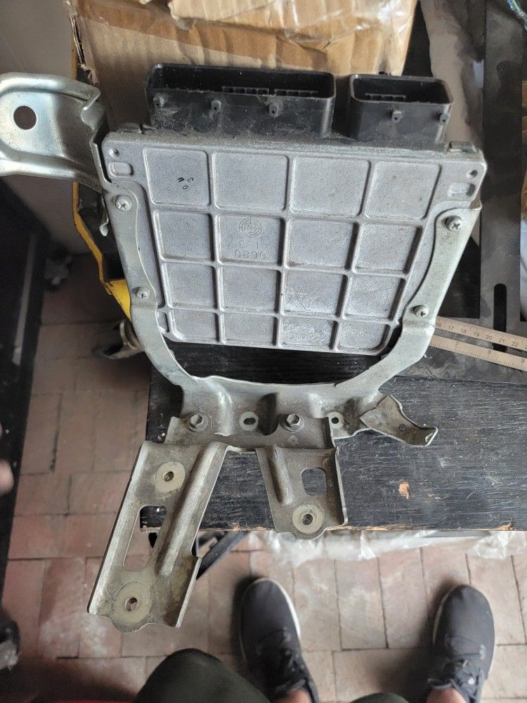Toyota  ECU main image 2