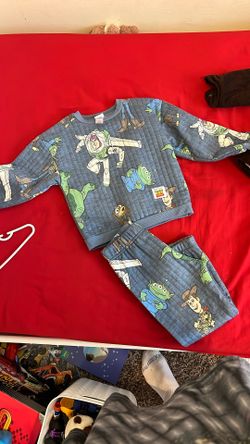 Boys Size 5T 