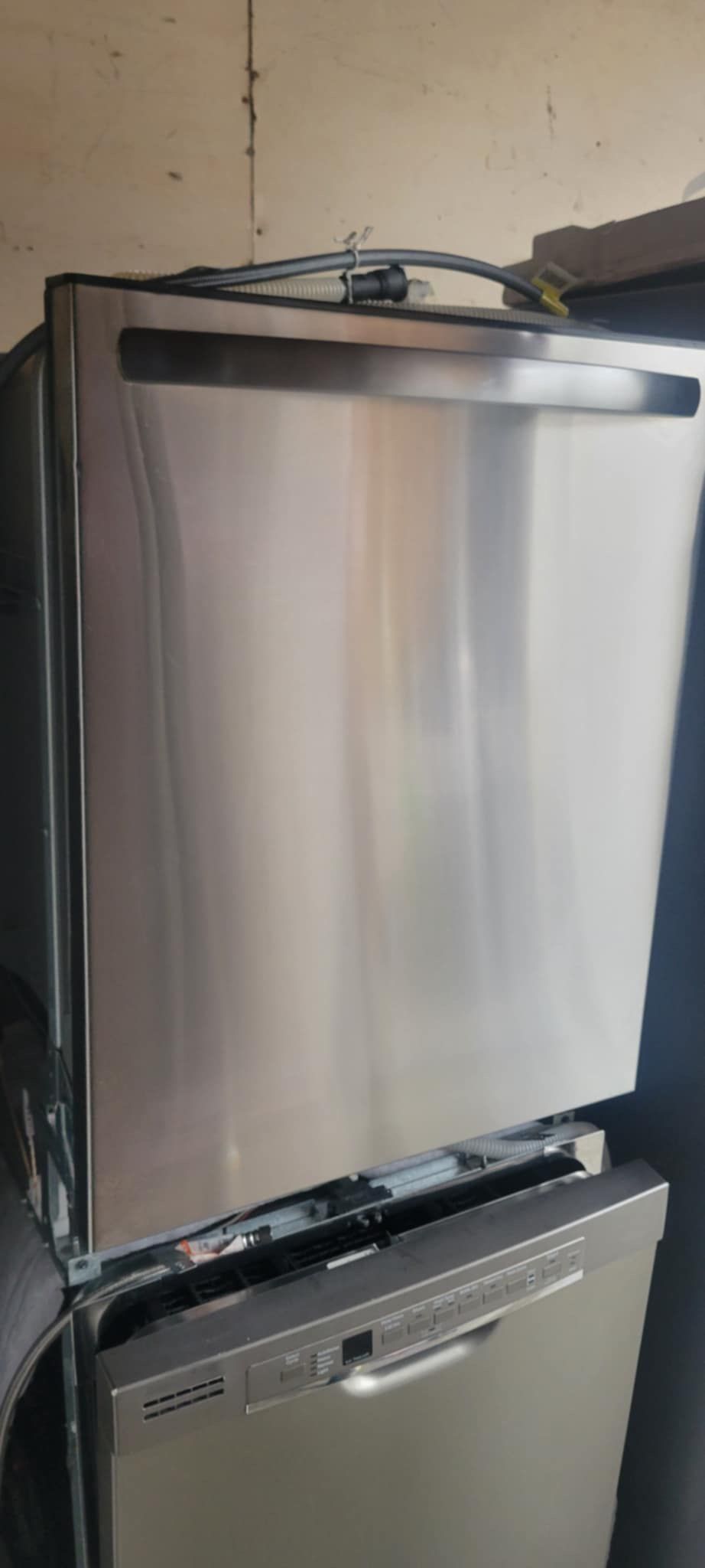 Stainless steel GE dishwasher 