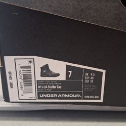 UNDER ARMOUR