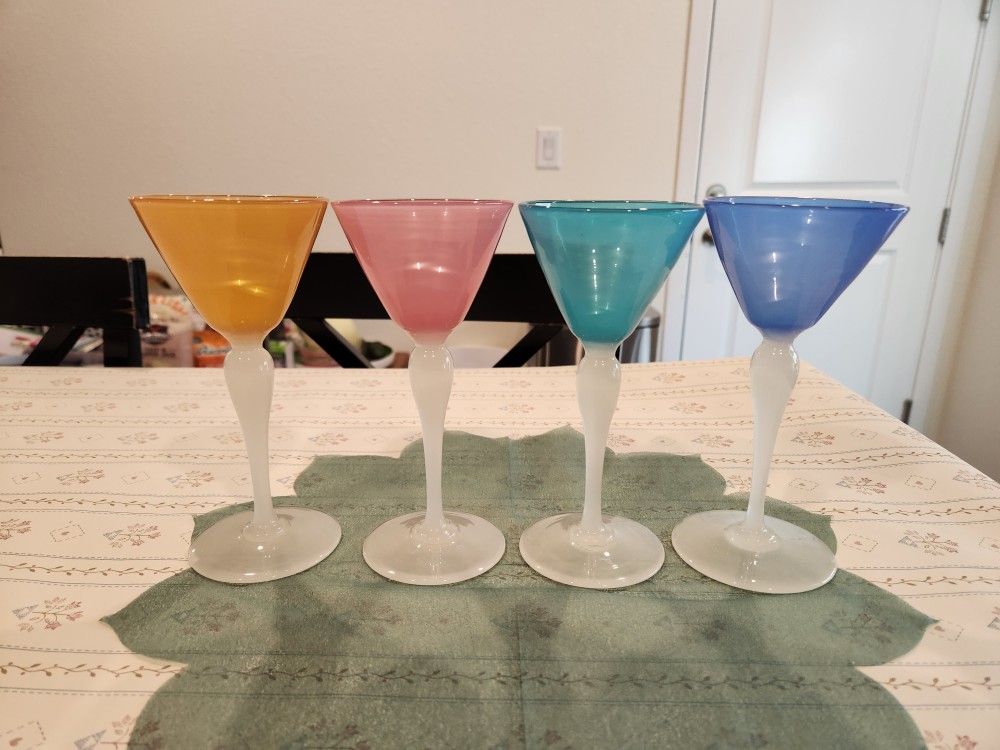 4 Blown Glass with opaque white alabaster stems, 6.5" Cocktail Wine Glasses, good condition