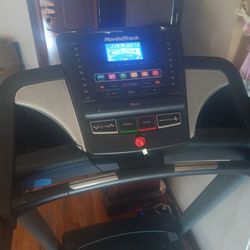 Norditrack Treadmill.  All Functions Work. Some Cosmetic Wear. 