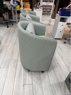 Luxury customer chair