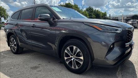 2023 TOYOTA-HIGHLANDER