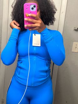 Blue lululemon sets (short leggings)