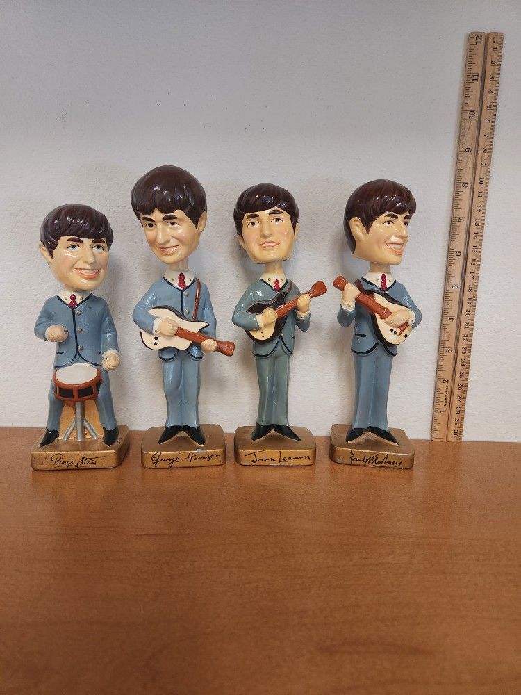 Original 1964 Beatles Bobbleheads 8" (By Car Mascots Inc)